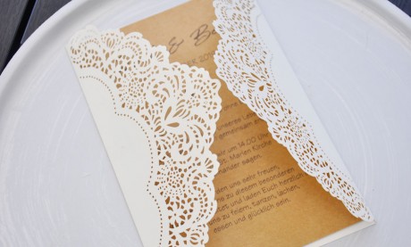 Einladungskarten Hochzeit Lasercut Kraftpapier